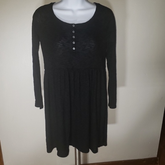 American Eagle Outfitters Dresses & Skirts - Black American Eagle Shirt Dress 5/30